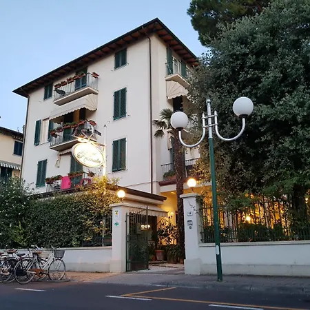 Szálloda La Primula Forte dei Marmi
