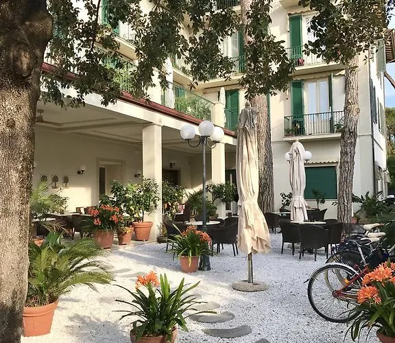 فندق La Primula فورتي دي مارمي